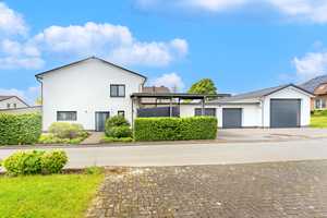 Ein Zuhause für Autofreunde – Höxter (Kreis) – Vorschaubild 2
