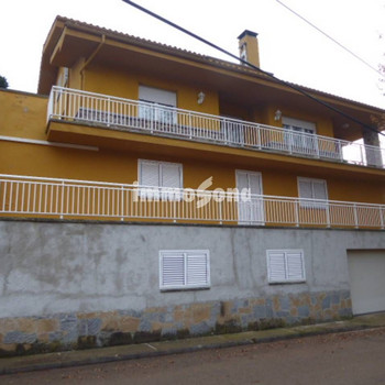 Haus zum Verkauf in Santa Pau