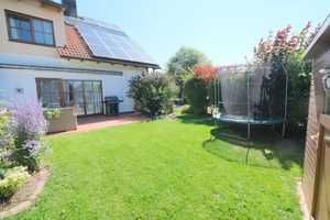 Charmantes Haus mit tollem Garten, Garage und PV – Neu-Ulm (Kreis) – Vorschaubild 11