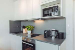Möbliertes Studio im Dachgeschoss mit Terrasse im Herzen vom Prenzlauer Berg – Schwedter Straße 75, 10435 Prenzlauer Berg, Berlin – Vorschaubild 5