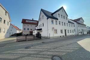 Reutlingen, 2-Zimmerwohnung im Dachgeschoß eines kleinen Wohn-Geschäftshauses – Albstraße 47, 72764 Reutlingen-Mitte, Reutlingen – Vorschaubild 2