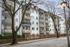Smart investieren in Berlin: Stilvolle 2-Zimmer-Wohnung mit Balkon & stabilem Mietverhältnis – Die vollständige Adresse der Immobilie erhältst du vom Anbieter., 13055 Alt-Hohenschönhausen, Berlin – Vorschaubild 5