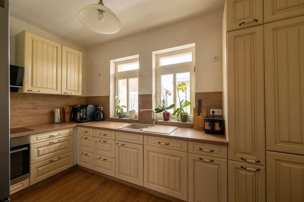 Immobilie in Lützen - Mehr Raum für Leben, Familie und Zukunft - Neuwertiges Wohnhaus mit Einliegerwohnung ! - Bild 2