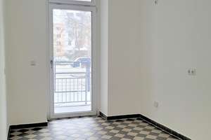 Wohlfühlen im Erdgeschoss: Fußbodenheizung, Balkon & Tageslichtbad mit Wanne und Dusche – Bernsdorfer Str. 76, 9126 Bernsdorf, Chemnitz – Vorschaubild 6
