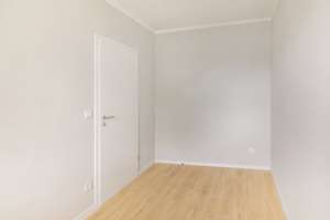 Modernisierte 2-Zimmer-Wohnung mit BALKON und EBK in Berlin-Lichterfelde – Grabenstraße 2a, 12209 Lichterfelde, Berlin – Vorschaubild 6