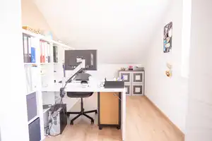 Modernes Einfamilienhaus mit großem Garten in ruhiger Neubausiedlung – Altötting (Kreis) – Vorschaubild 18