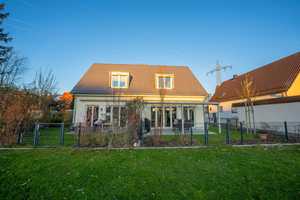 Ein echtes Juwel im Herzen von Karlsfeld! Traumhafte und moderne Doppelhaushälfte mit Garten – Dachau (Kreis) – Vorschaubild 17