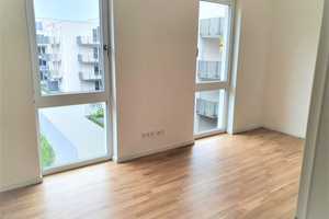 Oase in Weißensee, 2 Zimmer, 56 m², Parkett Eiche, EBK, Fußboden Hzg., Balkon – Gäblerstraße 62, 13086 Berlin – Vorschaubild 3
