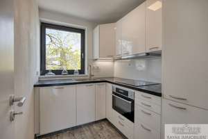 Helle Maisonette-Wohnung mit Kamin und Aufzug in Benrath – Die vollständige Adresse der Immobilie erhältst du vom Anbieter., 40597 Benrath, Düsseldorf – Vorschaubild 2