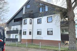 Gut geschnittene, schöne 1-Zimmerwohnung in ruhiger Lage mit Stellplatz und Balkon