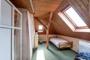 Klassischer Charme trifft Stadtnähe – großzügiges Einfamilienhaus in Herford – Die vollständige Adresse der Immobilie erhältst du vom Anbieter., 32052 Herford – Vorschaubild 20