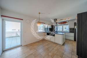 Moderne Doppelhaushälfte in Burglengenfeld – Burgblick, 2 Terrassen, Garage & zentrale Lage! – Die vollständige Adresse der Immobilie erhältst du vom Anbieter., 93133 Burglengenfeld – Vorschaubild 19