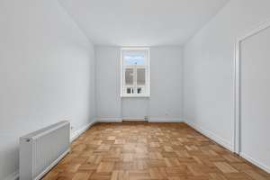 Stilvolle Altbauperle - kernsanierte 4-Zimmer-Wohnung mit Südbalkon – Die vollständige Adresse der Immobilie erhältst du vom Anbieter., 76133 Südweststadt, Karlsruhe – Vorschaubild 4