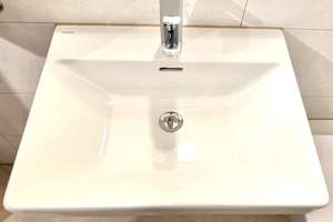 Neu saniertes Bad! 1 Zimmer, fantastischer Ausblick, riesiger Südwestbalkon, Tiefgaragenstellplatz – Breitensteinstr. 66, 72574 Bad Urach – Vorschaubild 12