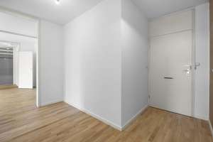 ROGERS: Helle Wohnung mit perfektem Grundriss und Westbalkon in ruhiger Lage – Die vollständige Adresse der Immobilie erhältst du vom Anbieter., 81825 Josephsburg, München – Vorschaubild 13