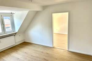 Sanierung 10/2025: Schöne, sehr helle 6-Raum-Maisonette-Whg. mit EBK in Essen Frohnhausen. Ab 05/26 – Düsseldorfer Straße 17, 45145 Frohnhausen, Essen – Vorschaubild 7