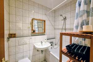 Uninähe, voll möbliertes Apartment, bezugsfrei – Die vollständige Adresse der Immobilie erhältst du vom Anbieter., 47057 Neudorf-Nord, Duisburg – Vorschaubild 7