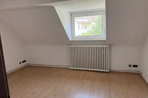 Helle 3-Zimmer Dachgeschosswohnung in Duisburg-Mittelmeiderich – Die vollständige Adresse der Immobilie erhältst du vom Anbieter., 47137 Mittelmeiderich, Duisburg – Vorschaubild 11