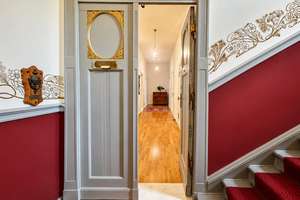 139 m² BERLINER ALTBAUPERLE  •  4 ZIMMER   • STUCK  •   BALKON   •  AUFZUG  •  NAHE KURFÜRSTENDAMM – Die vollständige Adresse der Immobilie erhältst du vom Anbieter., 10711 Halensee, Berlin – Vorschaubild 10
