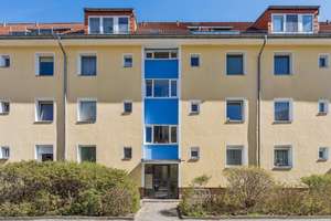 Das Beste kommt ganz oben – und hat sogar noch eine Etage mehr – Die vollständige Adresse der Immobilie erhältst du vom Anbieter., 14165 Zehlendorf, Berlin – Vorschaubild 2