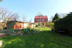 Sofort wohlfühlen: EFH mit Urlaubsfeeling dank großzügigem Garten, Pool und Garage in Brieselang – Havelland (Kreis) – Vorschaubild 1