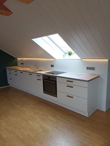 Ruhige Dachgeschosswohnung mit EBK in Weyer