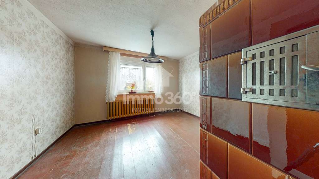 Immobilie in Neuenhagen bei Berlin - Charmantes Einfamilienhaus mit sechs Zimmern, Dielenboden & Gartenidylle - Bild 2