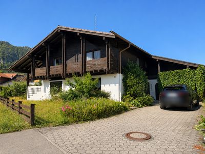 Raum für zwei Generationen, Lage für Generationen: ZFH-Sanierungsobjekt in Inzell