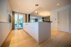 Traumhafter Skylineblick - Exklusives Penthouse mit Rooftop im Frankfurter Diplomatenviertel – 60487 Bockenheim, Frankfurt am Main – Vorschaubild 11