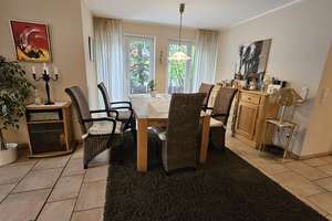 Freistehendes Zweifamilienhaus mit ca. 215 m² Wohnfläche, 2 Garagen und ca. 714 m²  – Die vollständige Adresse der Immobilie erhältst du vom Anbieter., 45279 Freisenbruch, Essen – Vorschaubild 5