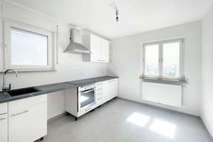 Erstbezug nach Sanierung! Schöne 3 Zimmer-Wohnung mit Einbauküche und tollem Fernblick – Die vollständige Adresse der Immobilie erhältst du vom Anbieter., 70327 Rotenberg, Stuttgart – Vorschaubild 3