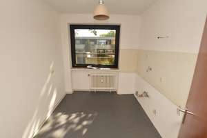 RÖNPAGEL IMMOBILIEN: Anderten - ruhige 3 Zi. WHG + Parkett + Loggia + Frei + Garage möglich – Wartheweg 13, 30559 Anderten, Hannover – Vorschaubild 8
