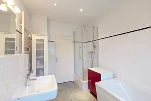 Bezugsfreie 4-Zimmer-Maisonette mit zwei Südbalkonen & Tageslichtbad – 14165 Zehlendorf, Berlin – Vorschaubild 14