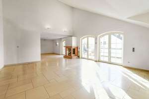 Exklusives Wohnen in Burgaltendorf! Bj. 2004, 214 m², En.Eff B, 5R, Garage & Stellplatz – Die vollständige Adresse der Immobilie erhältst du vom Anbieter., 45289 Burgaltendorf, Essen – Vorschaubild 3