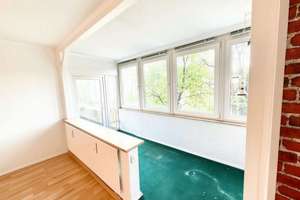 zum Selbstbezug oder als Kapitalanlage: Helle 2-ZKB-Wohnung mit Fensterfront und zwei Balkonen – Die vollständige Adresse der Immobilie erhältst du vom Anbieter., 86157 Pfersee-Nord, Augsburg – Vorschaubild 6