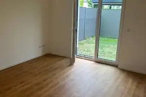 Gartenparadies inklusive: Moderne und komfortable 4-Zimmer Wohnung mit Einbauküche – Wolfsburg – Vorschaubild 19