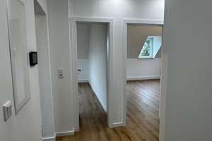 Frisch sanierte 3-Zi.-DG-Wohnung mit EBK in Hannover-Ledeburg – 30419 Ledeburg, Hannover – Vorschaubild 10