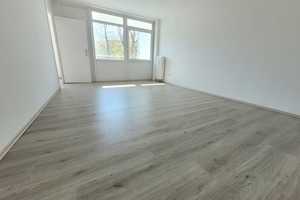 Frisch renovierte 3-Zimmer-Wohnung mit Balkon und Aufzug! – Philosophenweg 4, 45279 Essen – Vorschaubild 3