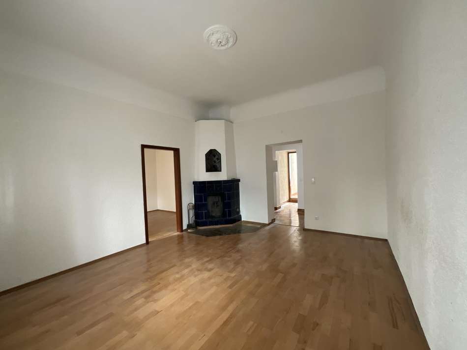 Wohnzimmer mit Kamin