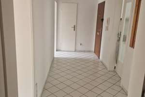 Perfekt für WG-Neugründung – oder Familie -3-Zimmer-Wohnung mit Balkon in Hannover-Ricklingen – Pfarrstraße 39, 30459 Ricklingen (Ortsteil), Hannover – Vorschaubild 2