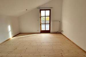 Wohnhaus mit großem Baugrundstück (Genehmigung für Wohnbau vorhanden)

 – Die vollständige Adresse der Immobilie erhältst du vom Anbieter., 94166 Stubenberg – Vorschaubild 5