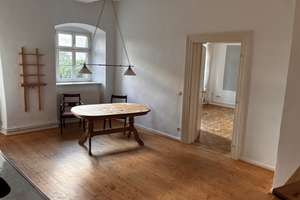 Großzügige Altbauwohnung im historischen Rittergut – eigener Garten und besonderer Wohncharakter – Am Rittergut 1, 30890 Barsinghausen – Vorschaubild 3