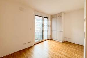 Modernes Studenten-Apartment 18,58 m² Baujahr 2015 – Chiemgaustraße 138, 81549 Balanstraße-West, München – Vorschaubild 2