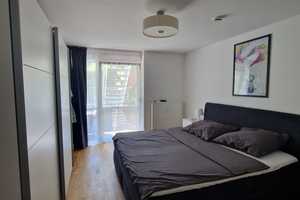 Möblierte (Ablöse) 2-Zimmer-EG-Wohnung mit EBK im Zentrum von Nürnberg – Nürnberg – Vorschaubild 3