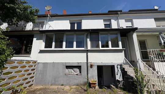 Bild von ***Achtung Handwerker***renovierungsbedürftiges, zentral gelegenes Reihenmittelhaus