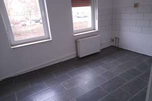 2-Zimmer-Wohnung in Zentraler Lage - Bahnhof 3 min entfernt.
