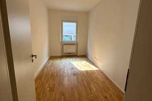 St. Johannis neue kernsanierte helle 2 Zi Whg + Küche/Parkett  – Helmstraße 47, 90419 Nürnberg – Vorschaubild 8