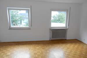Charmantes Reihenmittelhaus mit Garten und Garage in Mannheim-Rheinau – Die vollständige Adresse der Immobilie erhältst du vom Anbieter., 68219 Rheinau, Mannheim – Vorschaubild 9