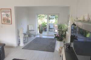 Freistehendes Einfamilienhaus mit Garten und Garage – Kassel (Kreis) – Vorschaubild 7