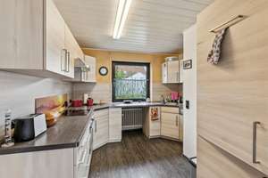 Gepflegtes RMH, ideal für eine Familie mit Terrasse, Balkon, Garage in Nürnberg-Reichelsdorf – Die vollständige Adresse der Immobilie erhältst du vom Anbieter., 90453 Reichelsdorf, Nürnberg – Vorschaubild 5